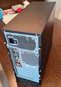 Set PC AMD Phenom II X4 955, 8GB RAM, 3HDD + monitor - 6