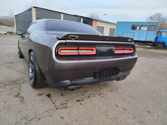 Dodge Challenger 5.7 hemi nehavarované  DPH - 6