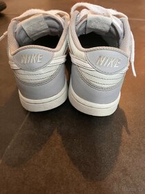 Kožené tenisky Nike Dunk Low Grey vel. 33 - 6