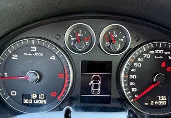 AUDI A3 1.9 TDI Cabrio, 6/2009, naj. 214300 km - 6