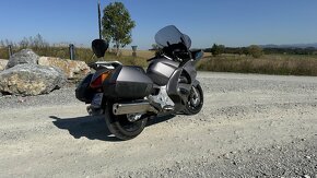 Honda Pan European ST1300 - 6