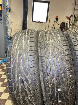 215/70R16 100H Yokohama, Uniroyal 7mm 4ks - 6