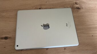 Apple iPad Air 16GB, příslušenství, 1200Kč - 6