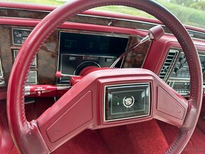 Cadillac Fleetwood Brougham d'elegance - 6