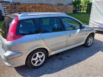 Peugeot 206sw combi 1,4 benzin 65kw rok 2004 - 6