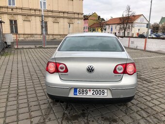 Volkswagen Passat B6 - 6