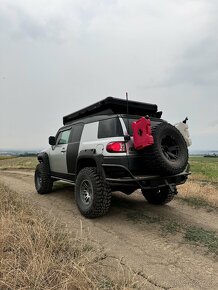 Predam toyotu Fj cruiser 4.0l V6 - 6