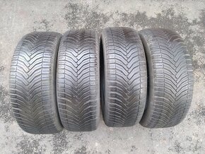 Prodám celoroční pneu Michelin 205/55 R16 DOT 4719 - 6