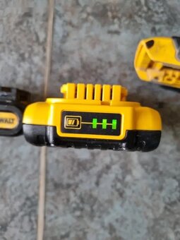 Aku příklepová DEWALT DCD785 2x Li-Ion 18V - 6