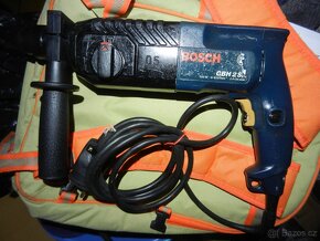 Vrtací kladivo BOSCH Professional GBH 2 SR - 6