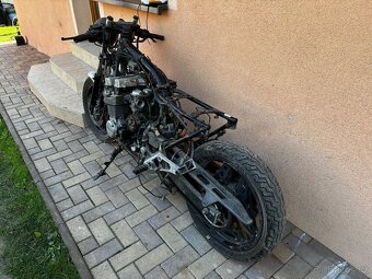 honda cbx750f silniční motorka+druhá soubor dílů - 6