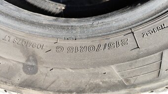 Prodám letní pneu Bridgestone 215/70 r15c - 6