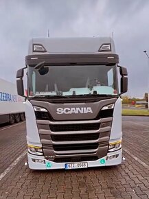 Scania R450 6x2 - 6