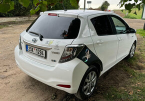 Toyota Yaris - HYBRID - 6