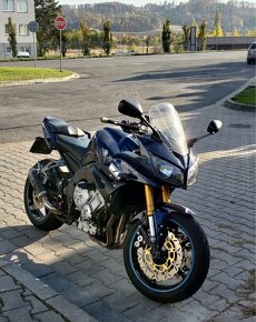 Yamaha FZ1 - 6