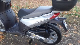 Aprilia sporcity 250 i.e po 1 Majite - 6