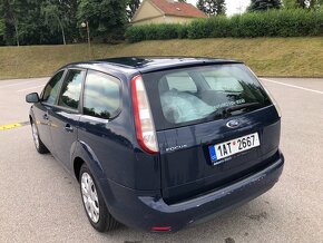 Ford Focus 1.6 - 6