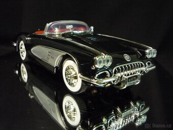 Chevrolet Corvette 1958 Motormax 1/18 - 6