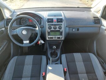 Volkswagen Touran 2.0 tdi, 103 kW, 7 míst, 05/2009 - 6