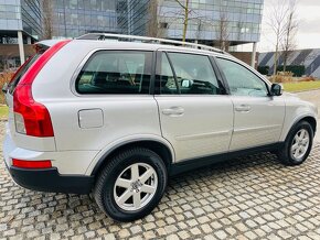 Volvo XC90 2.4D5 147KW AUT NAVI 1.MAJITEL SERVISKA 7MÍST - 6