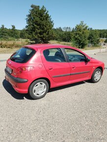 Peugeot 206 1.1i 44kW r.v.2006 nové v ČR jedena majitelka - 6