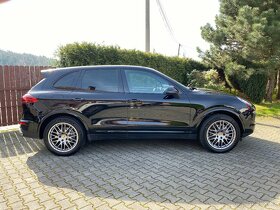 PORSCHE CAYENNE 3,0 D PLATINUM EDITION SPORT /2018 - 6