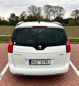 Peugeot 5008 sedmimístný vůz - 6