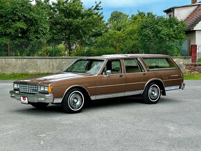 Chevrolet Caprice Classic Wagon - 6