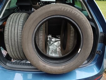 Prodám pneumatiky Goodyear 205/55 r16 - 6