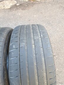 4xletni pneu Michelin  225 /40r18 - 6