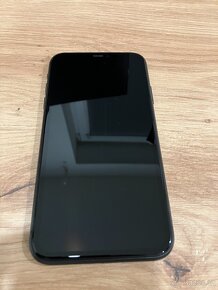 Apple iPhone 11 64GB, zánovní + kryt Karl Lagerfeld - 6