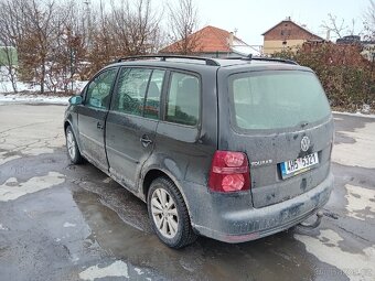 Volkswagen Touran 2.0tdi - 6