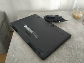 Asus VivoBook 17 X705MA - 6