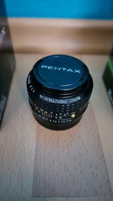 Digitální zrcadlovka Pentax K5 + objektivy + příslušenství - 6