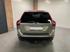 Volvo XC60-2,4D5-158kw-AWD-Polestar-prav servis - 6