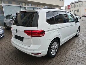 VW Touran Comfortline 2.0TDI 110kW DSG 7-míst Panorama Tažné - 6