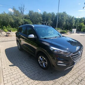 Hyundai tucson 1.7 CRDI Czech edition 4x2 - 6