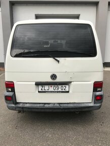 VW TRANSPORTER T4 2,5TDi 75KW 9míst - 6