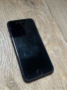 Apple iPhone 8 64GB Černý - 6