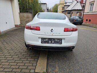 Renault Laguna coupé 2.0dci 110kW 2010 - 6