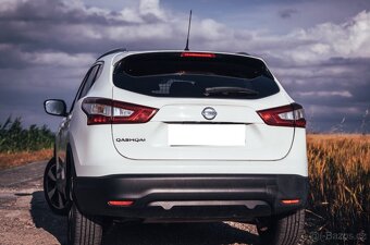 Nissan Qashqai DIG-T 115 Xtronic - 6