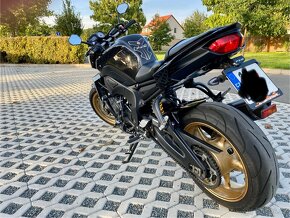 Yamaha FZ8N - 6