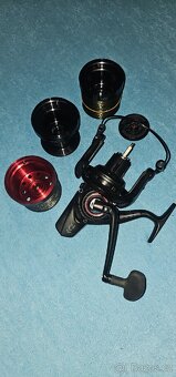 kaprařský naviják Daiwa Whisker 45 SCW QD - 6