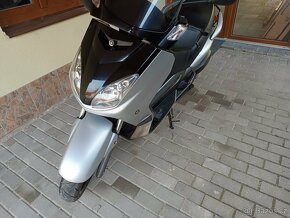 Yamaha Xmax 250, rok 2008, pěkný stav, Video, mohu dovéz - 6