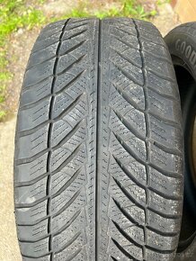 Good Year utragrip 8 245/45 R19 102V run flat - 6