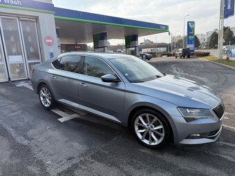 Škoda Superb 140 kW dsg - 6