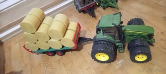 BRUDER Traktor+přídavná kola 4X - 6