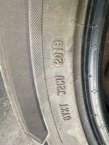 Zimni pneu 215/60 r17 cena za vse - 6