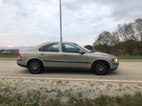 VOLVO S60 2.4i - 6