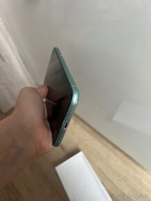 iPhone 11 zelený 128 gb - 6